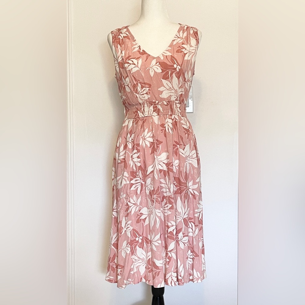 Suzy Shier Floral Pink Sleeveless Dress size medium